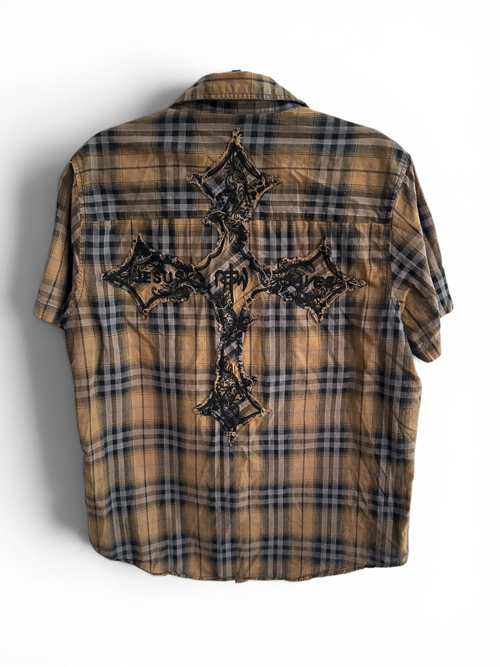 Not Of This World men’s Large plaid Pearl Snap short sleeve shirt Cross Jesus